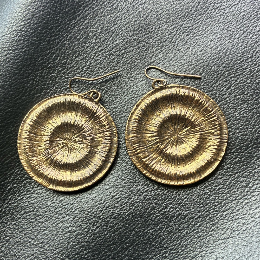 Earrings - Picture 3 of 4
